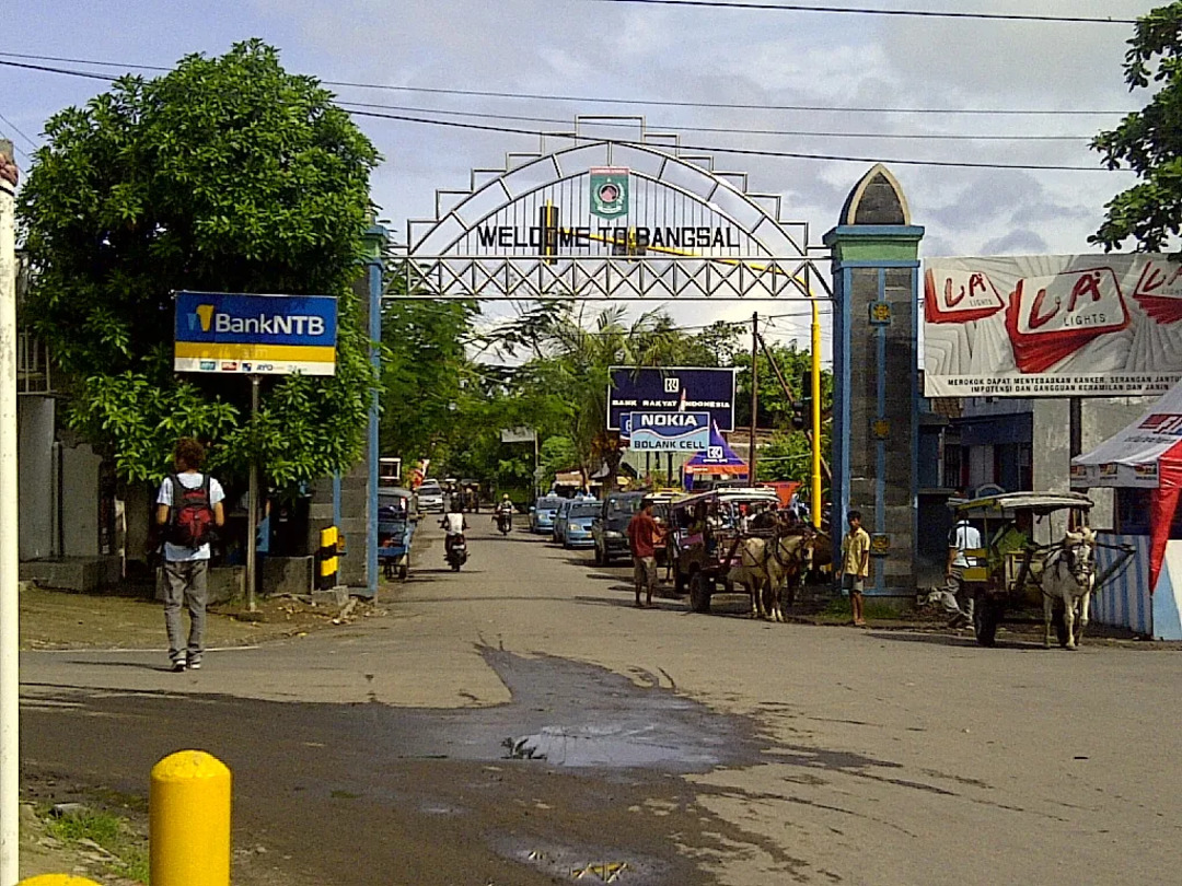 Lombok Transfer from Bangsal Harbour with Avanza - Lombok Island