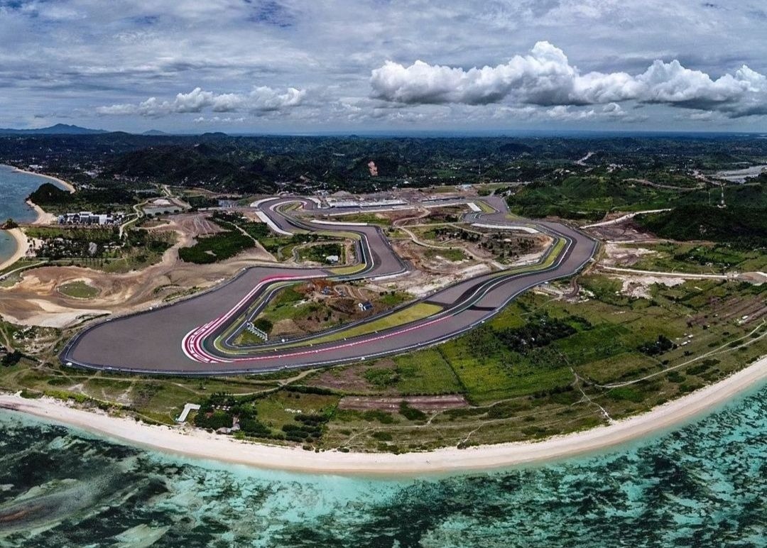 Lombok Transfer from Lembar Harbour with HiAce - Lombok Island