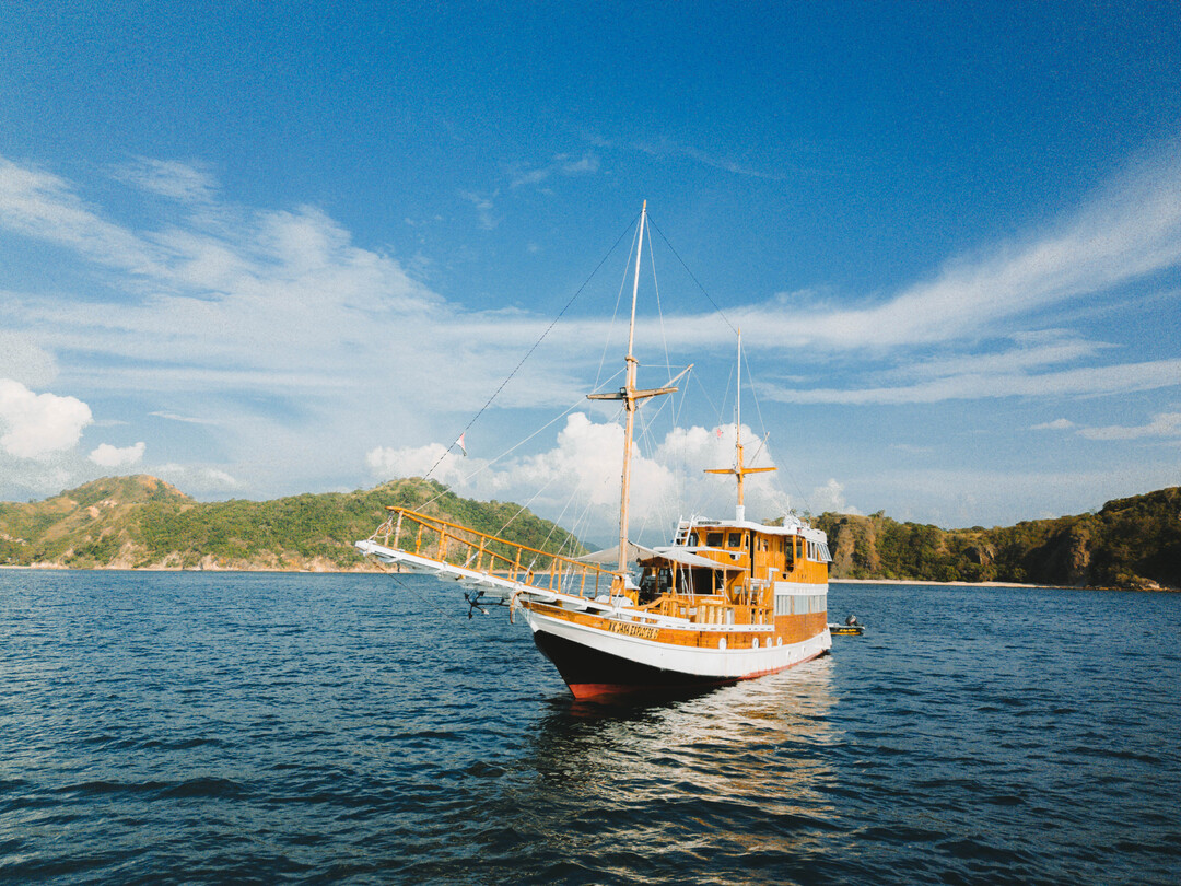 Open Trip 3D2N by NK Jaya 1 Deluxe Phinisi - Komodo Boat Charter