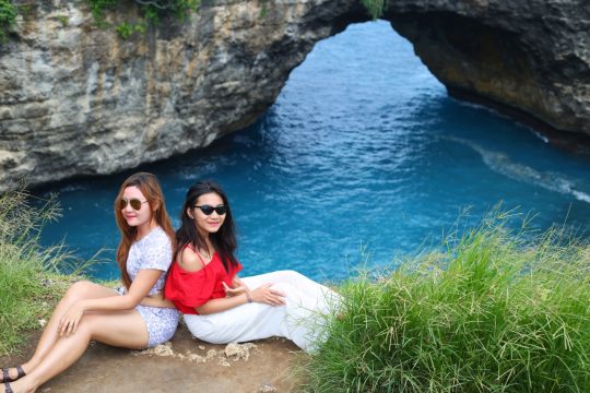 BLUE PARADISE ADVENTURE by Bali Travelly Cruises - Nusa Penida Tours